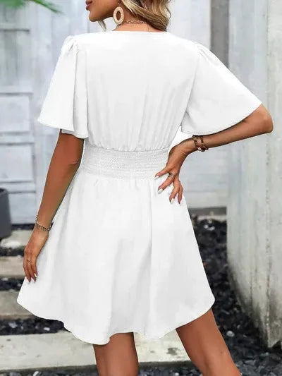 Vestido de Invitada de Boda Corto Elegante Manga Corta con Fruncido