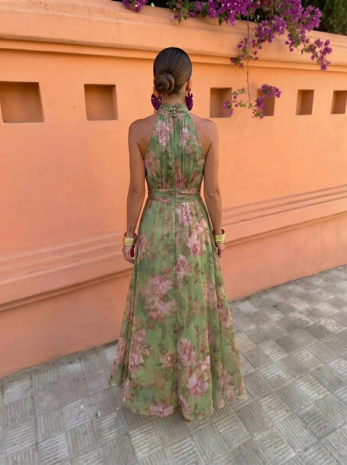 Vestido de Invitada de Boda Largo Flores Verde con Cuello Halter