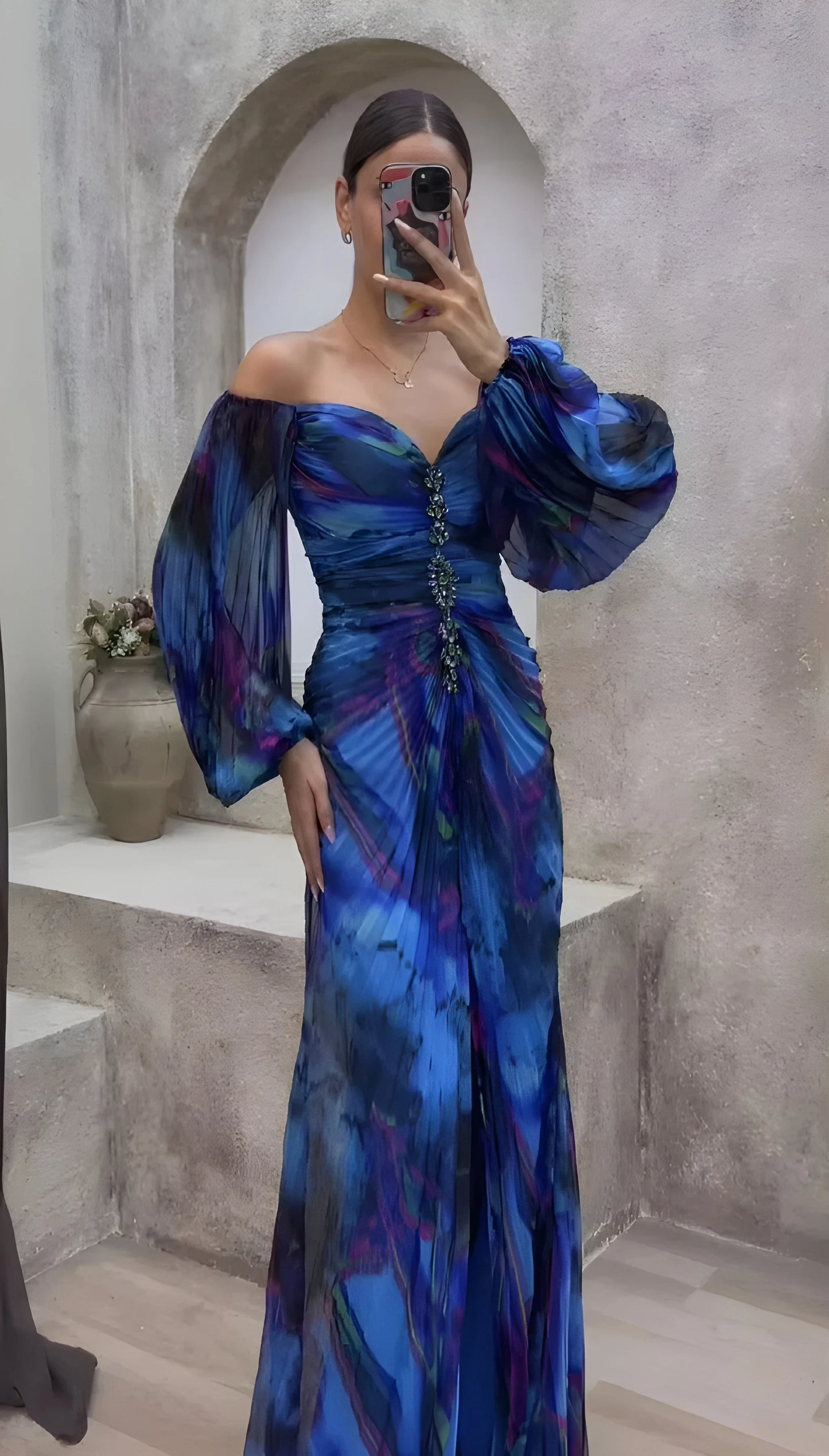 Vestido de invitada de boda largo elegante casual con manga abullonada