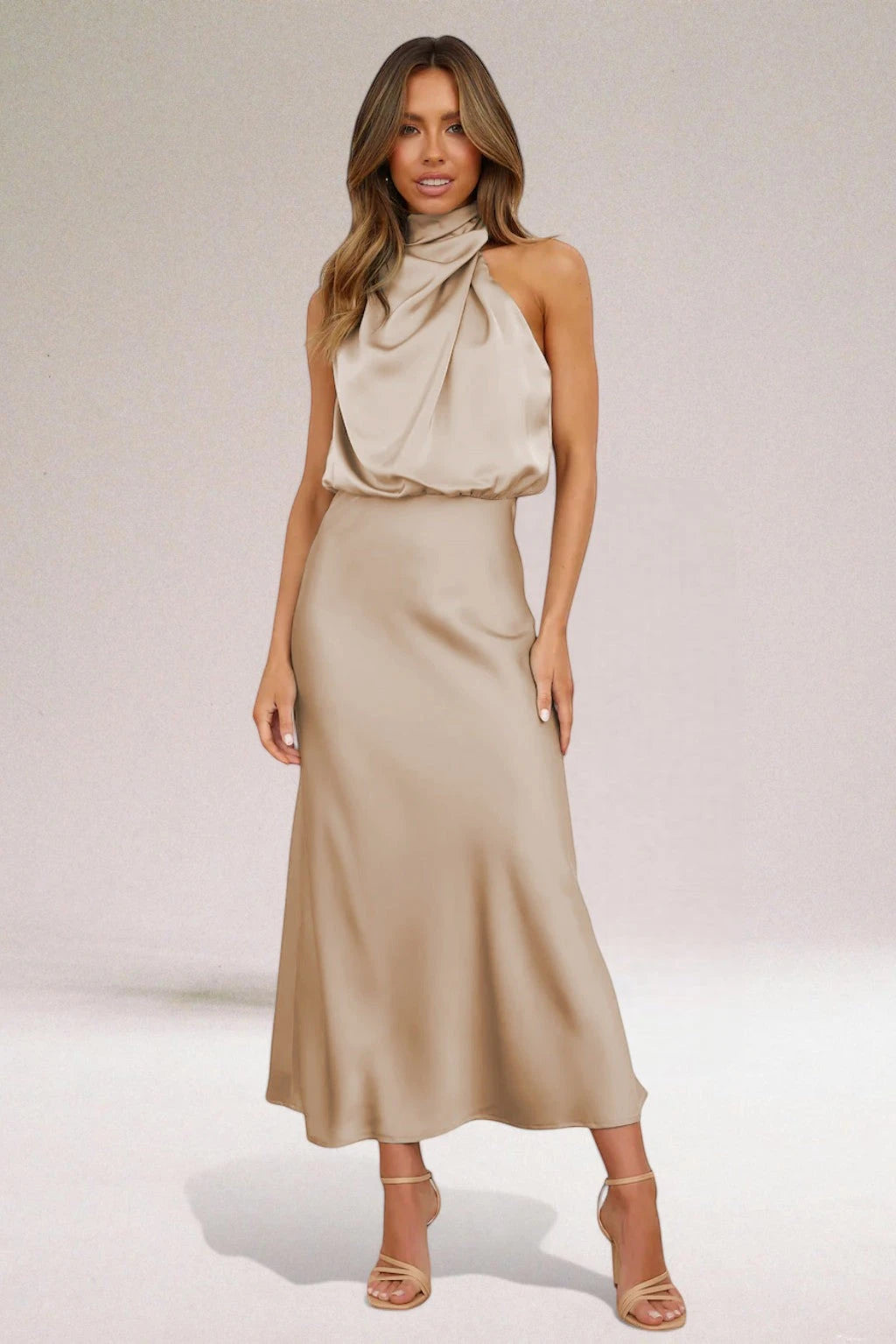 Vestido Invitada Boda Largo Elegante con Cuello Halter