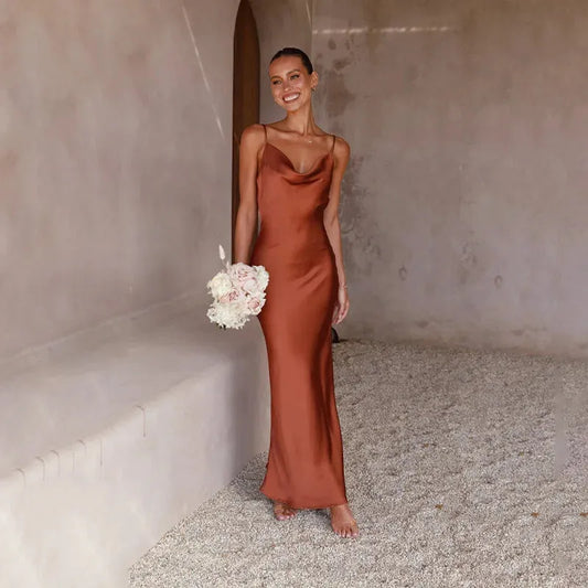 Vestido de Invitada de Boda Largo Elegante Espalda Descubierta con Tirantes