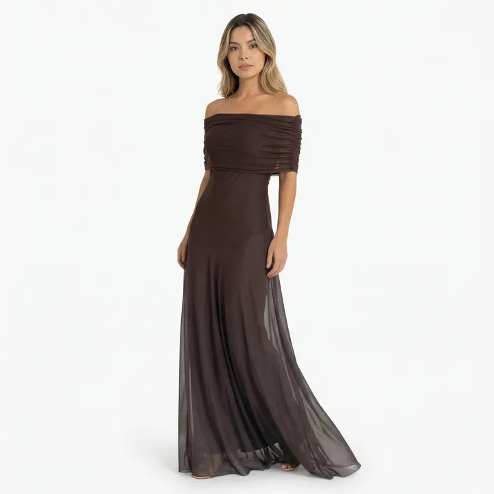 Vestido de Invitada de Boda Largo Elegante Marrón con Hombros Descubiertos