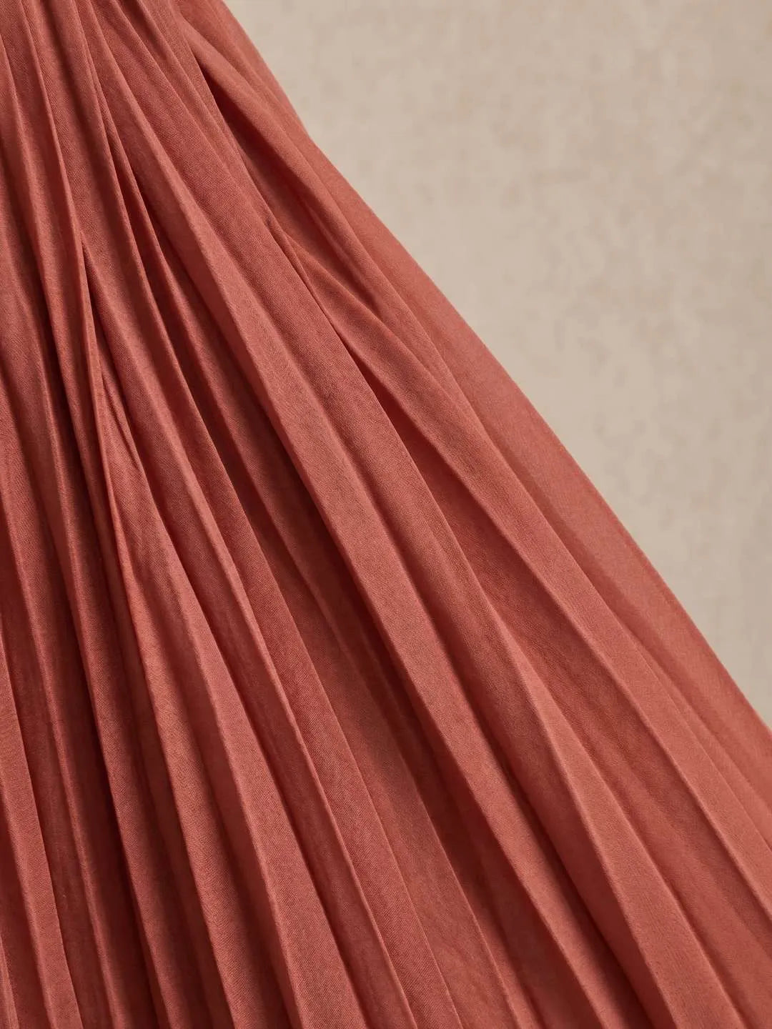 Vestido de Invitada de Boda Largo Elegante Moderno con Plisado