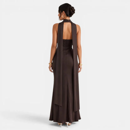 Vestido de Invitada de Boda Largo Elegante con Plisado y Cuello Halter