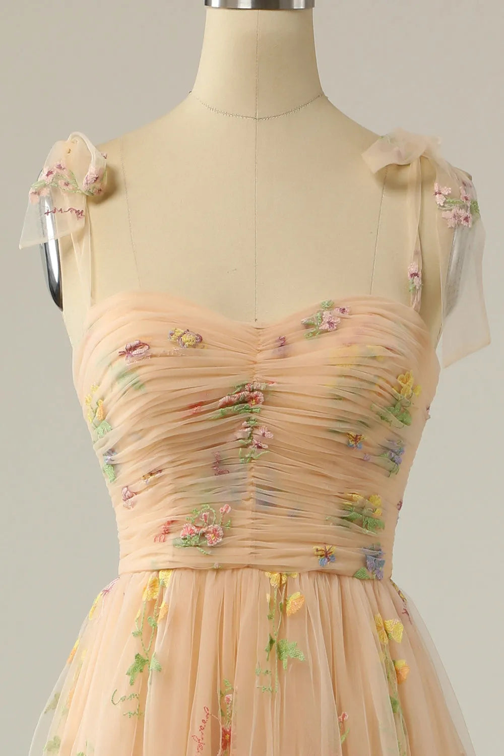 Vestido de Invitada de Boda Largo Elegante de Flores con Fruncido