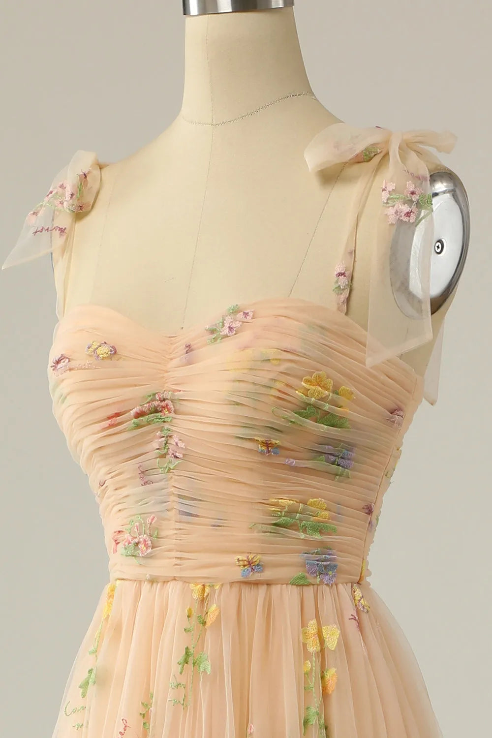 Vestido de Invitada de Boda Largo Elegante de Flores con Fruncido