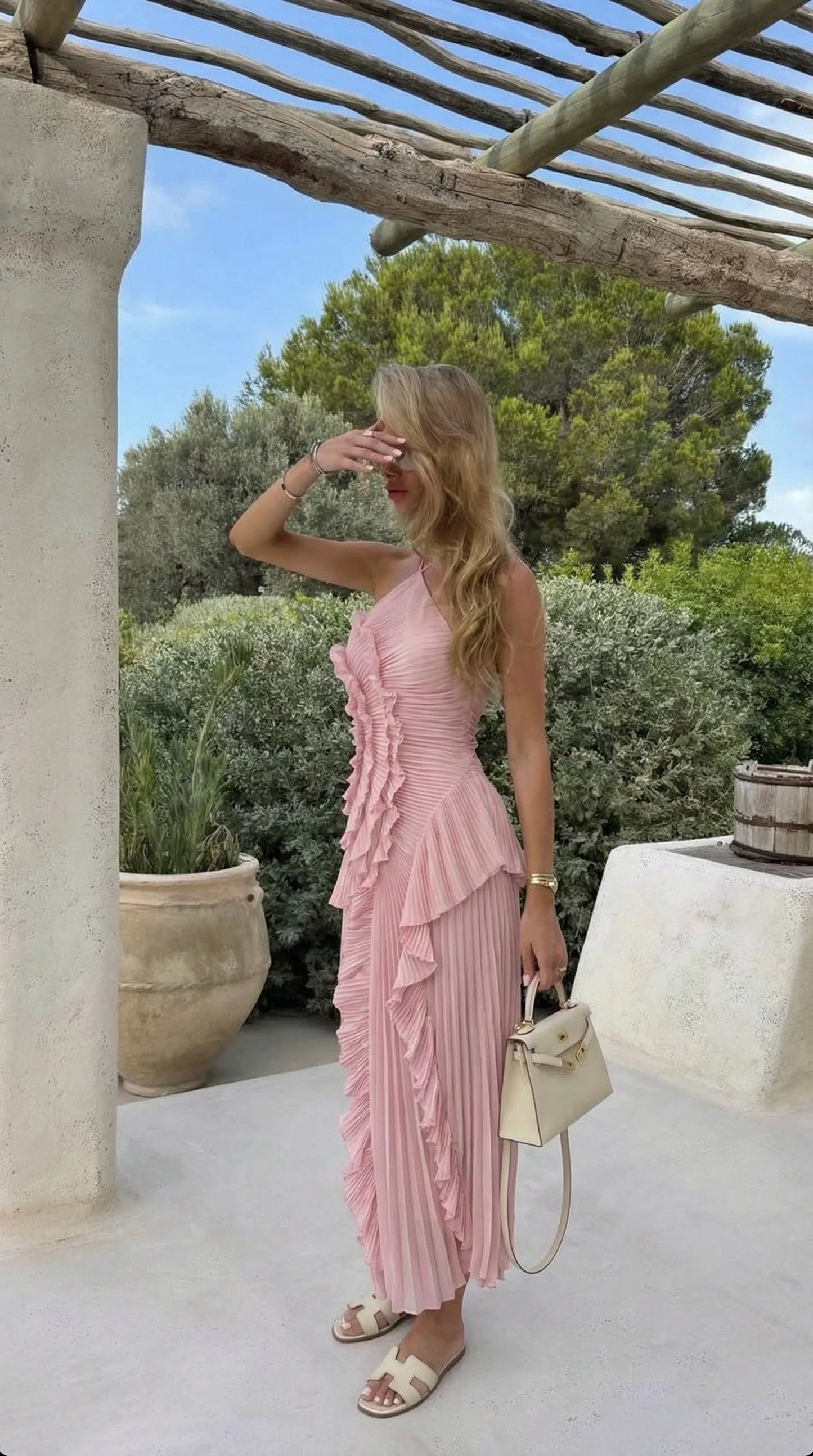 Vestido de Invitada de Boda Largo Fluido Elegante con Volantes