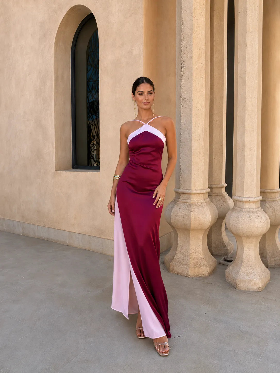 Vestido de Invitada de Boda Largo Moderno Elegante con Cuello Halter