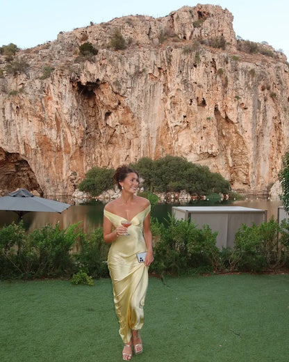 Vestido de Invitada de Boda Largo Moderno Elegante con Hombros Descubiertos