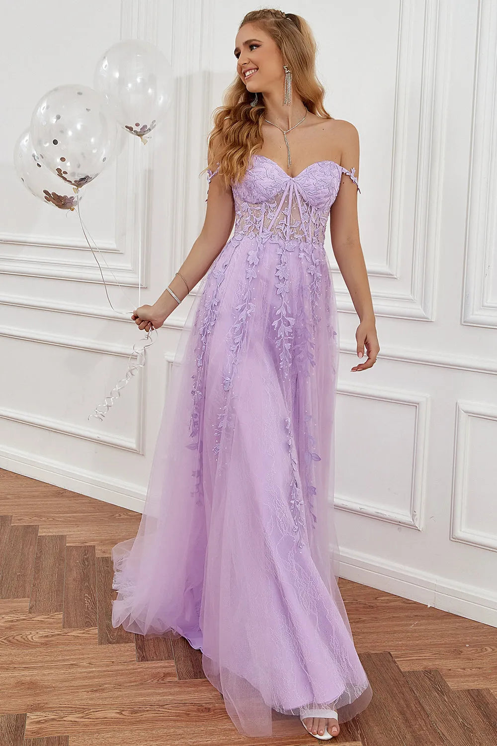 Vestido de Invitada de Boda Largo con Hombros Descubiertos y Aplicaciones