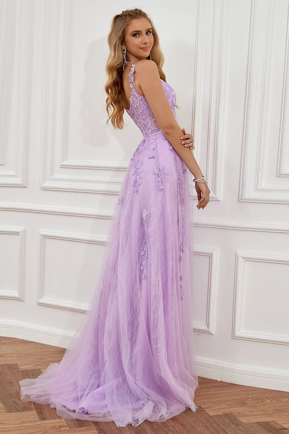 Vestido de Invitada de Boda Largo con Hombros Descubiertos y Aplicaciones