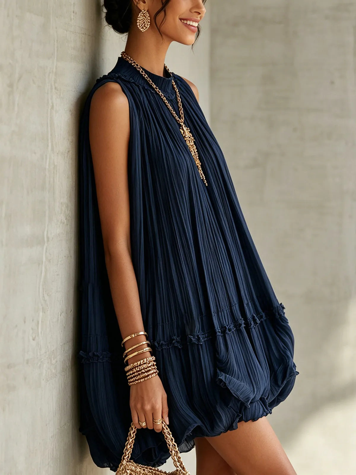 Vestido de Verano Corto Azul Elegante con Cuello Halter