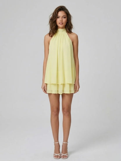Vestido de Verano Corto Elegante con Cuello Halter y Volantes