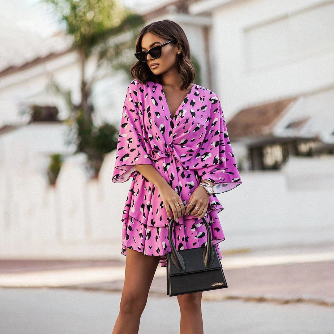 Vestido de Verano Corto Elegante con Escote en V y Volantes
