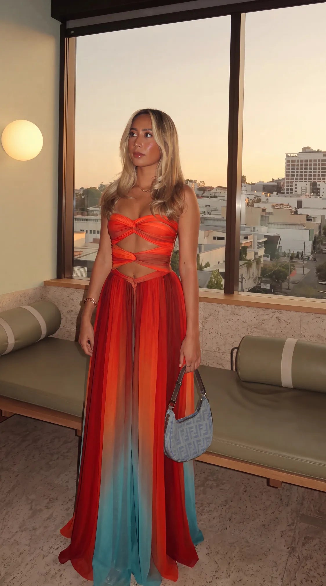 Vestido de Verano Largo Asimétrico con Palabra de Honor y Cut Out