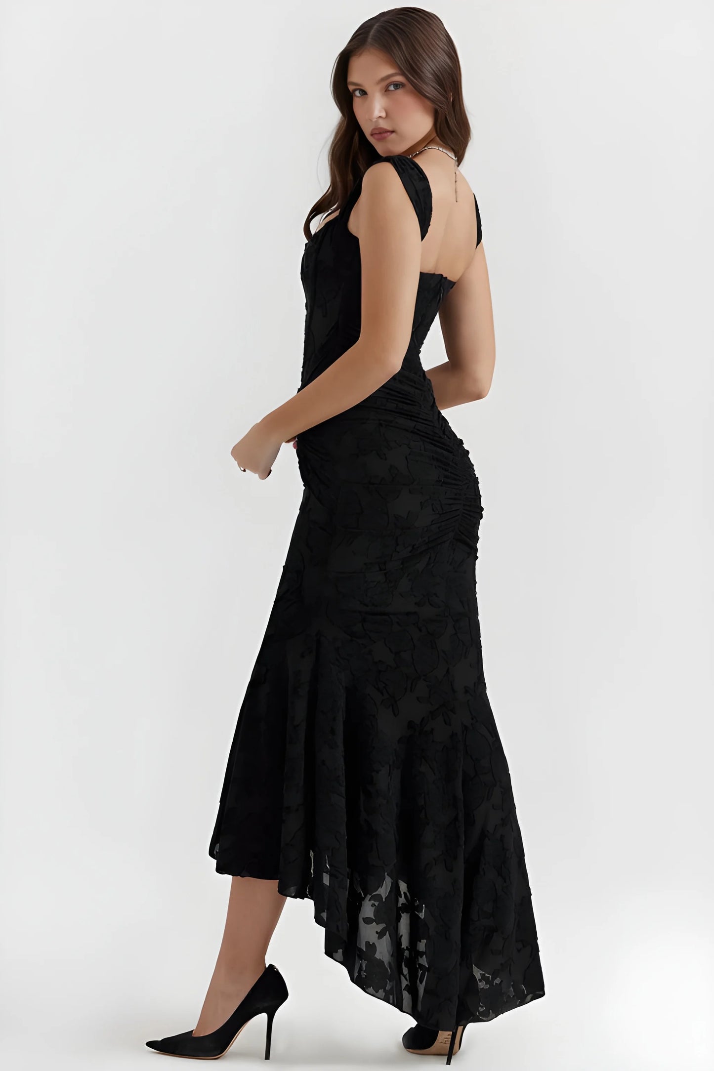 Vestido de invitada de boda largo elegante casual con escote palabra de honor