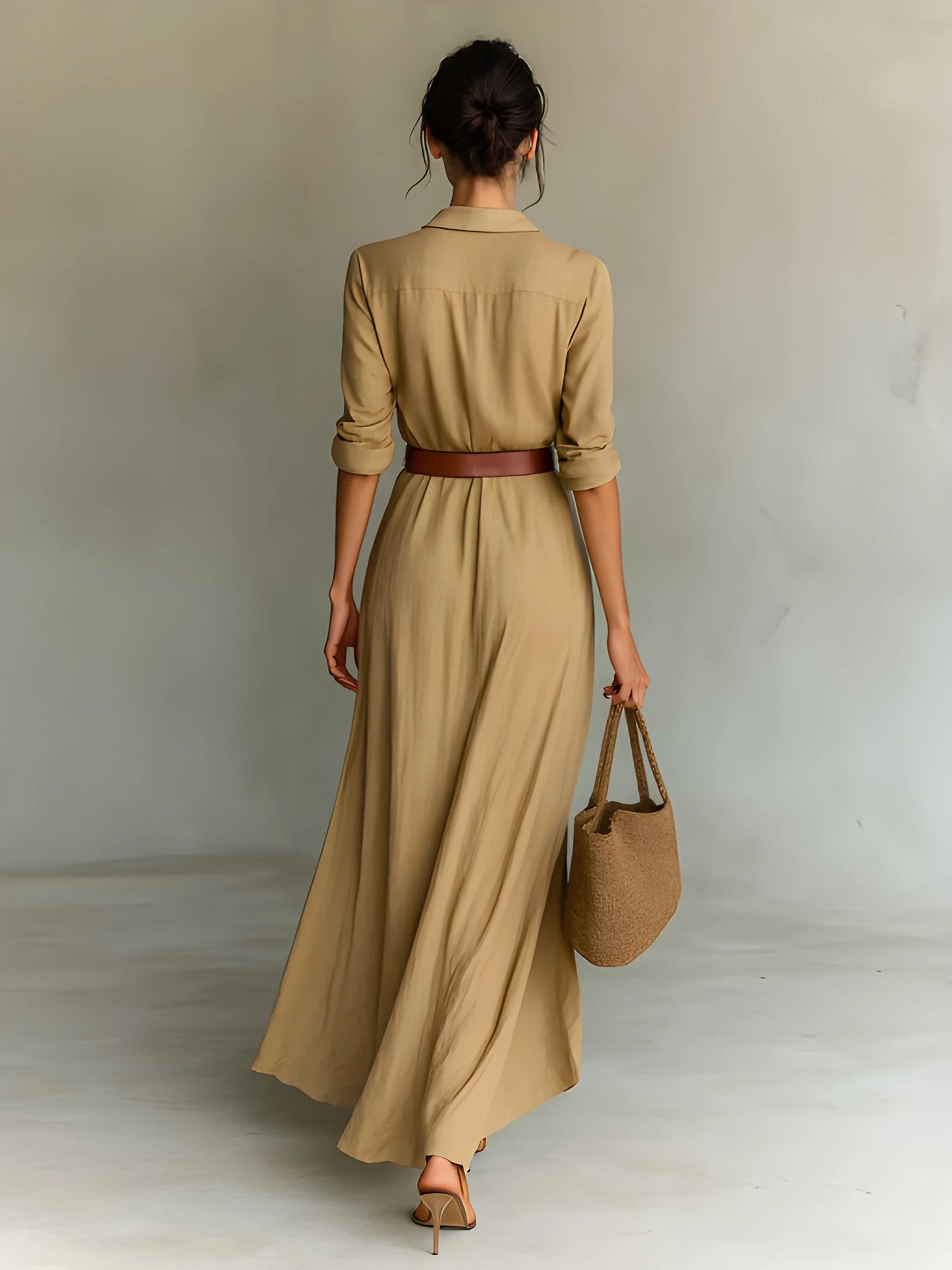 Vestido de invitada de boda largo elegante casual con drapeado y botones