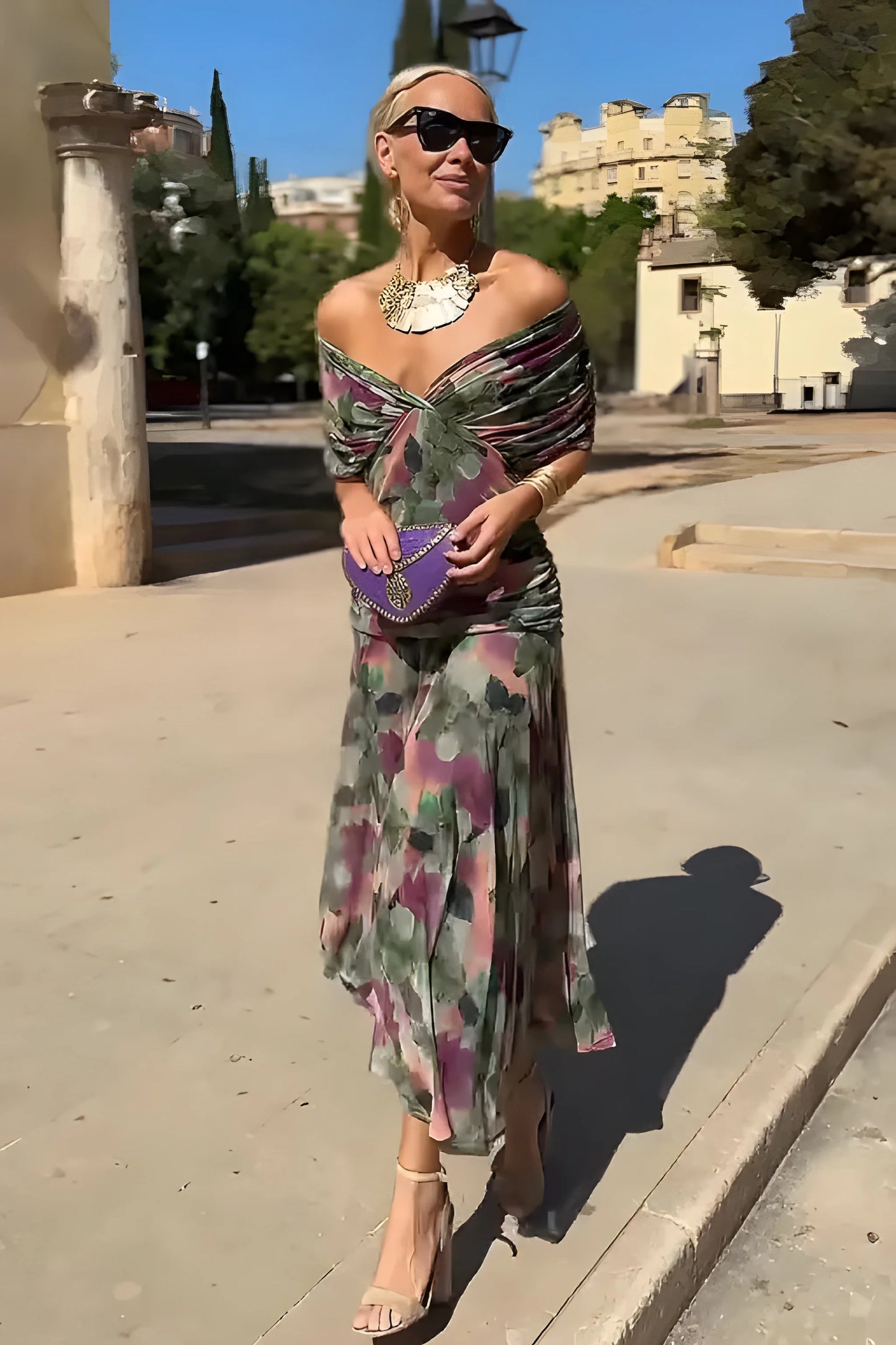 Vestido de invitada de boda largo elegante casual con hombros descubiertos